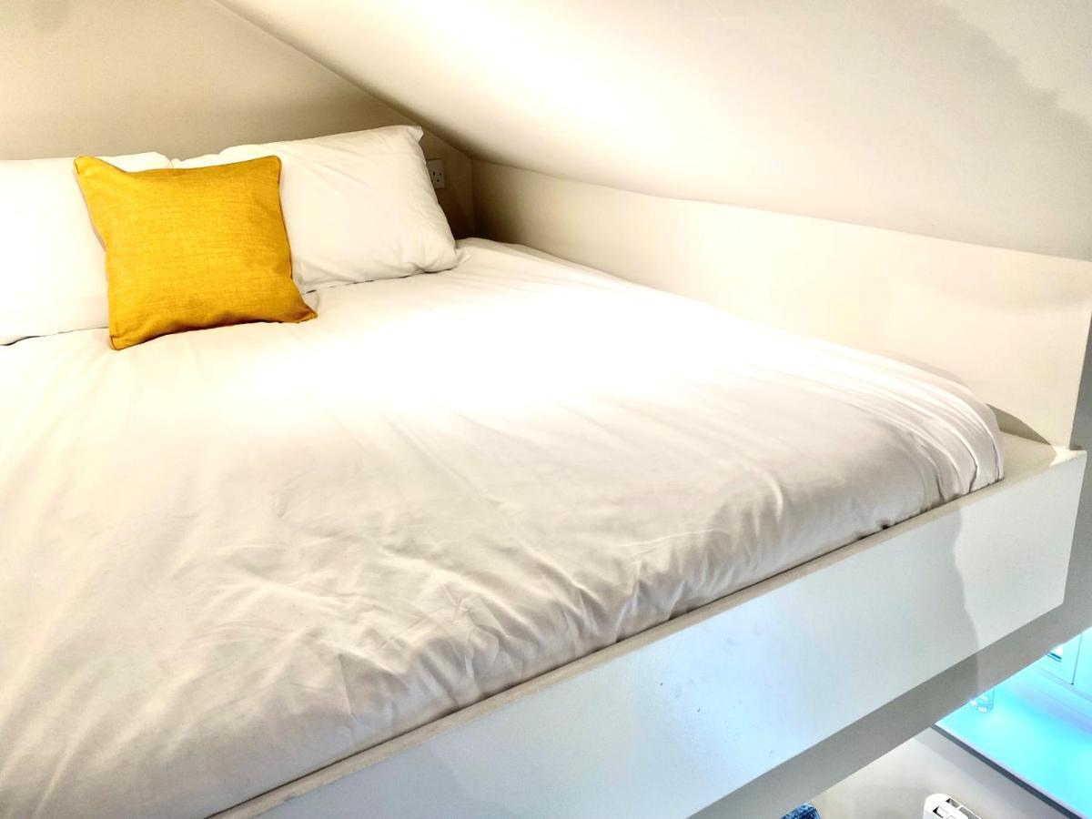 Apartment @ Bastion Mews Херфорд Екстериор снимка